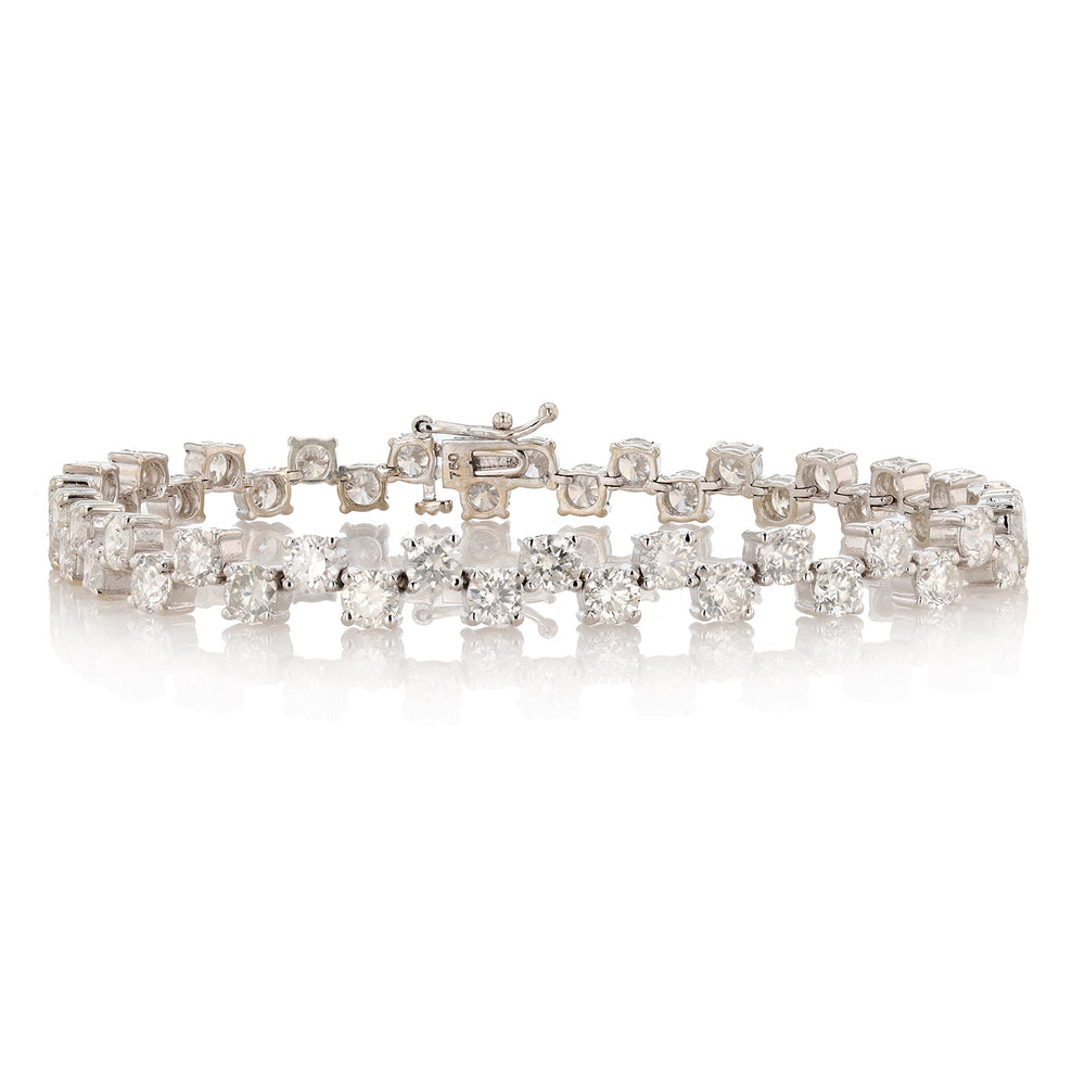 Ladys 18K White Gold Tennis Bracelet