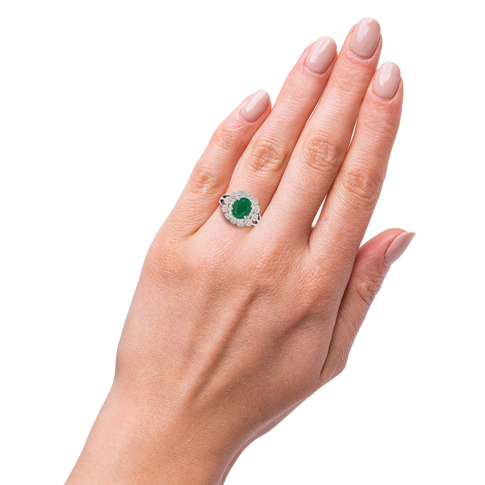 Elegant Emerald & Diamond Ring