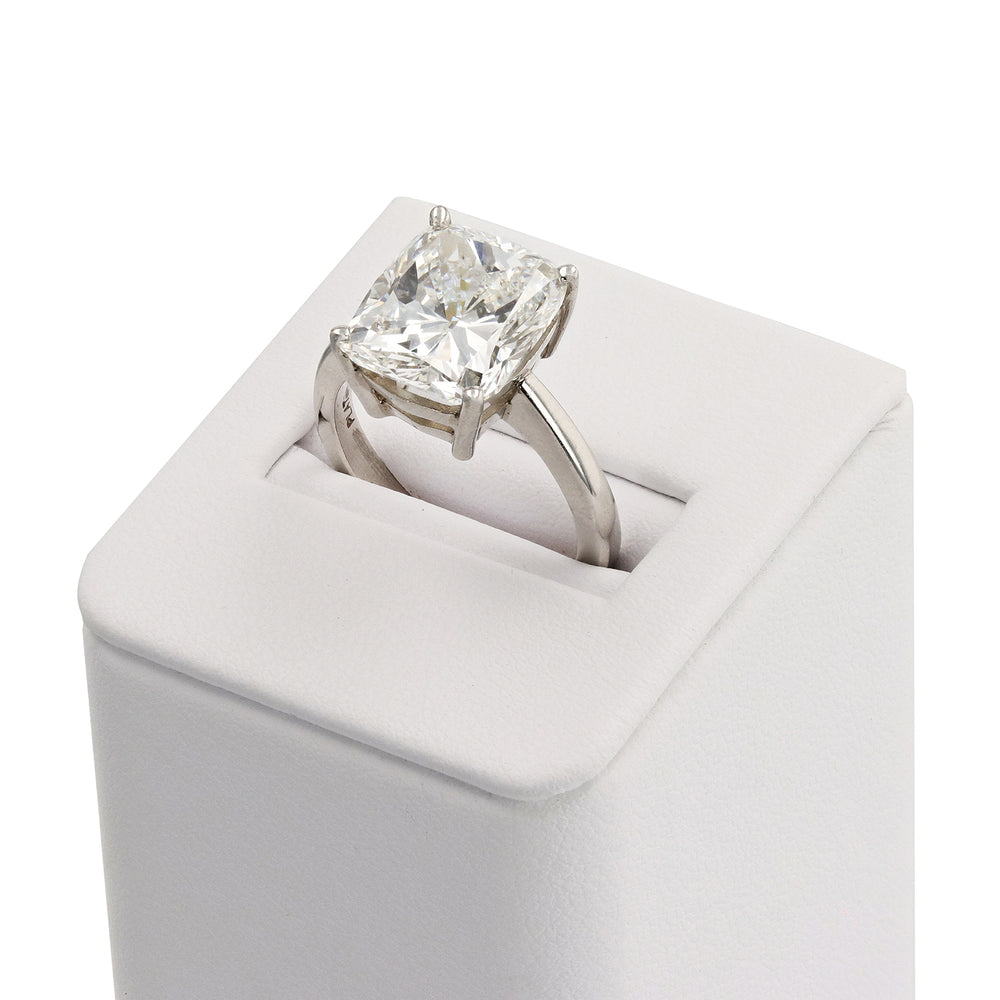 VVS1 6.00 Carat Diamond Ring
